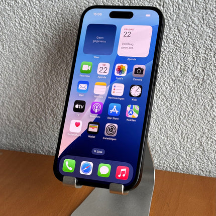 Refurbished Apple iPhone 16 128GB Zwart / A-Grade