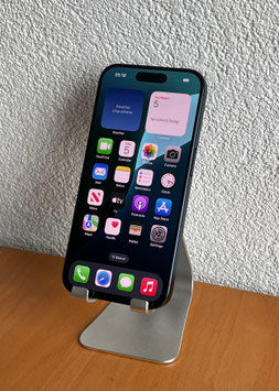 Refurbished Apple iPhone 15 Pro 128GB Zwart / A-Grade