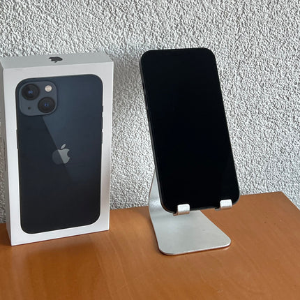 Refurbished Apple iPhone 13 128GB Zwart / B-Grade