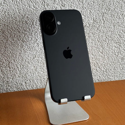 Refurbished Apple iPhone 16 128GB Zwart / A-Grade