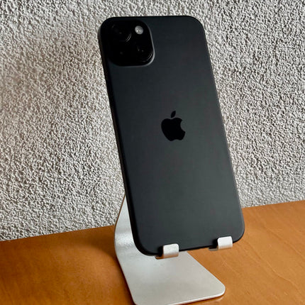 Refurbished Apple iPhone 15 Plus 128GB Zwart / A-Grade
